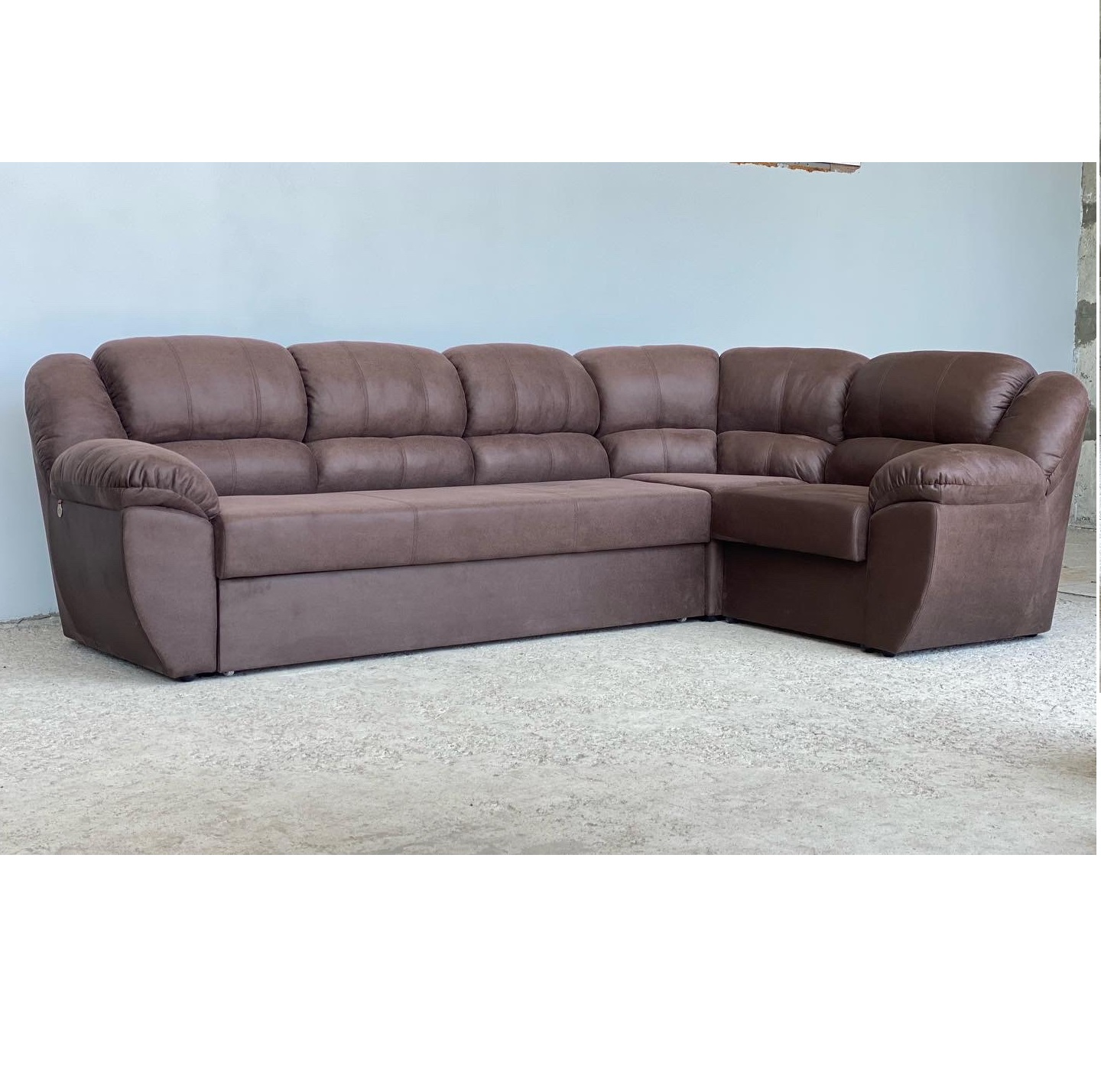 95CAA03A-CC4D-4116-B5B3-2C220ECD0027